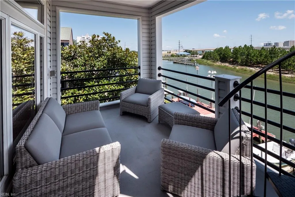 Virginia Beach, Virginia 23455, United States, 4 Bedrooms Bedrooms, ,4 BathroomsBathrooms,Residential,Active,187933