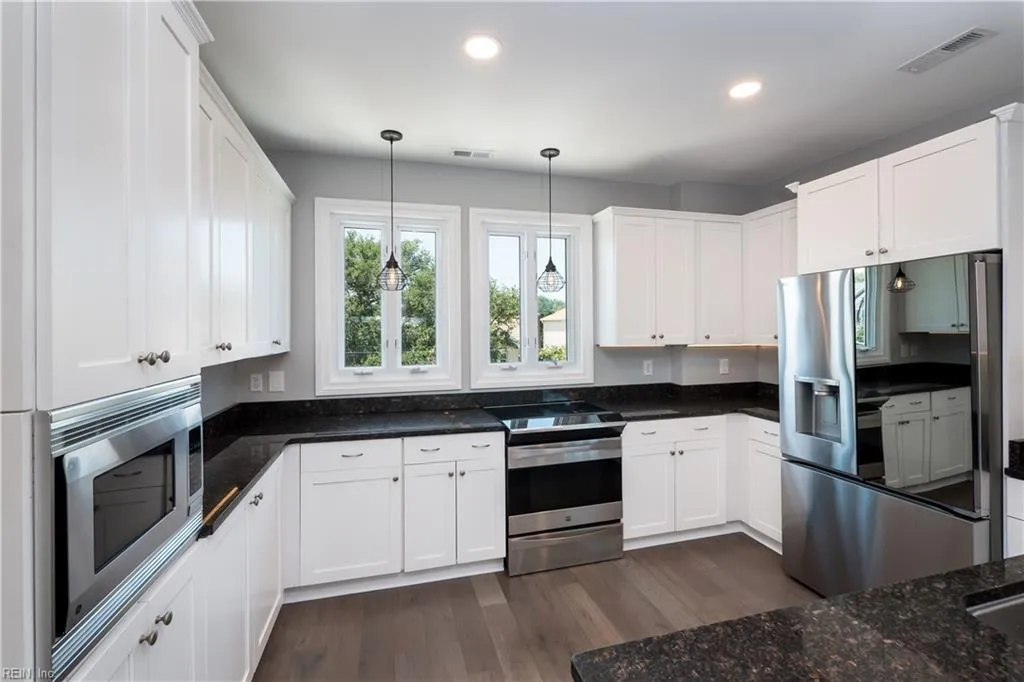 Virginia Beach, Virginia 23455, United States, 4 Bedrooms Bedrooms, ,4 BathroomsBathrooms,Residential,Active,187933