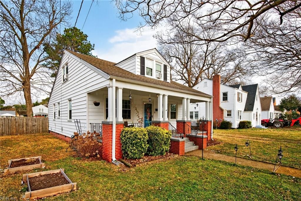 Photo of 1080 Norview Avenue, Norfolk, VA 23513 (MLS # 10615887)