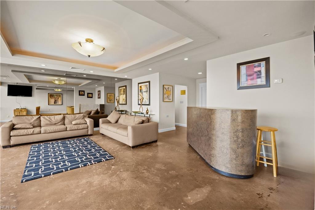 3558 Shore DR 905