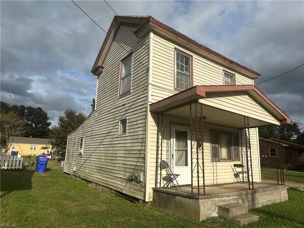 Photo of 1012 White Marsh Road, Suffolk, VA 23434 (MLS # 10604356)