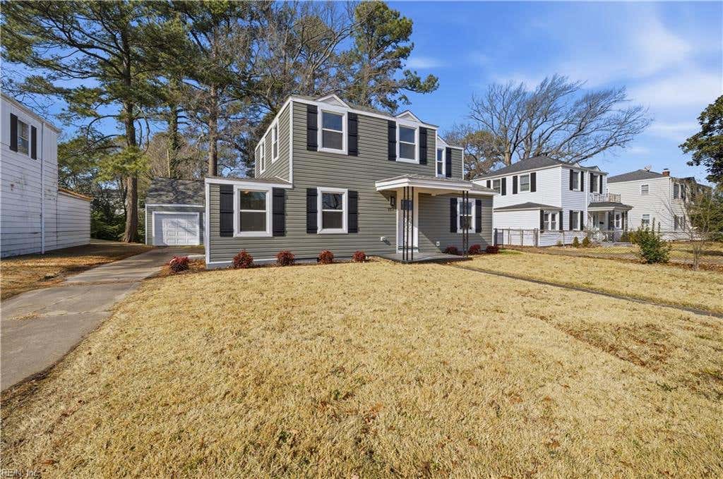 Photo of 3517 Tidewater Drive, Norfolk, VA 23509 (MLS # 10646567)