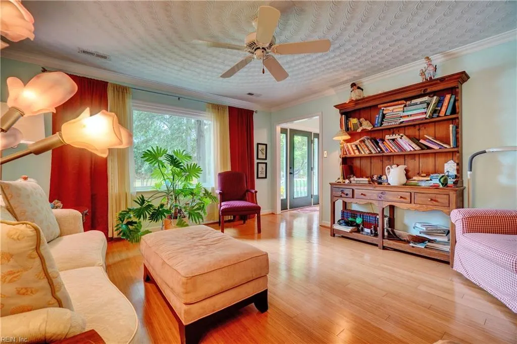 Chesapeake, Virginia 23321, United States, 4 Bedrooms Bedrooms, ,2 BathroomsBathrooms,Residential,Active,209048