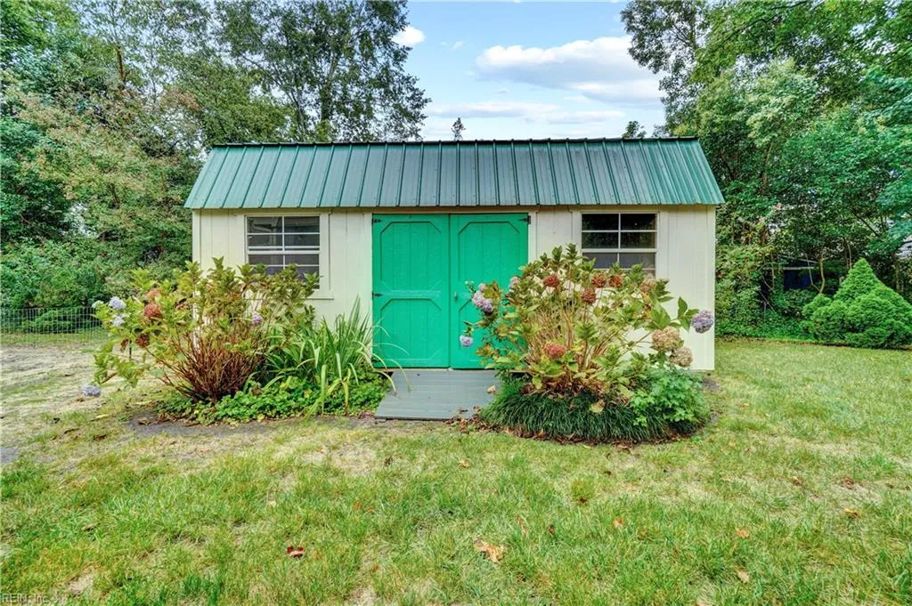 Chesapeake, Virginia 23321, United States, 4 Bedrooms Bedrooms, ,2 BathroomsBathrooms,Residential,Active,209048