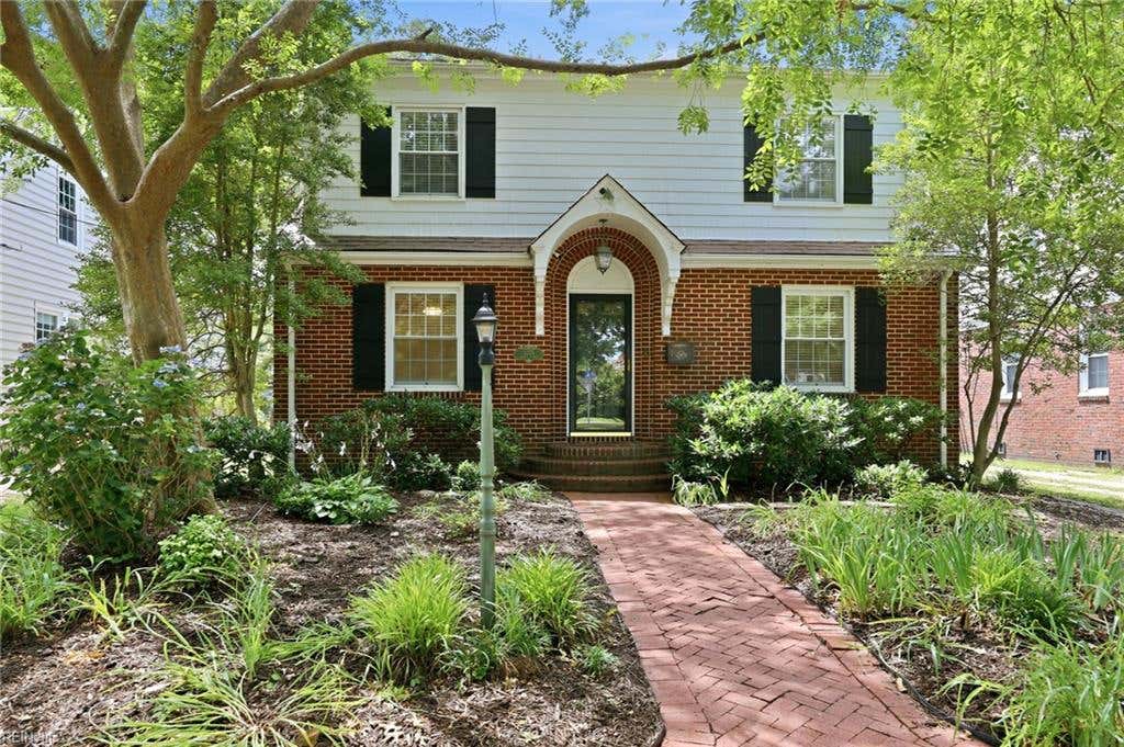 Photo of 5215 Argall Avenue, Norfolk, VA 23508 (MLS # 10641475)