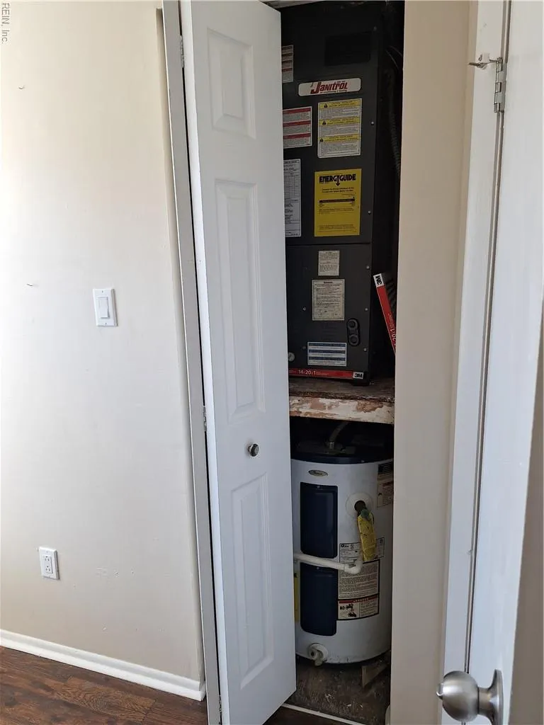 Virginia Beach, Virginia 23462, United States, 2 Bedrooms Bedrooms, ,2 BathroomsBathrooms,Residential,Active,227983