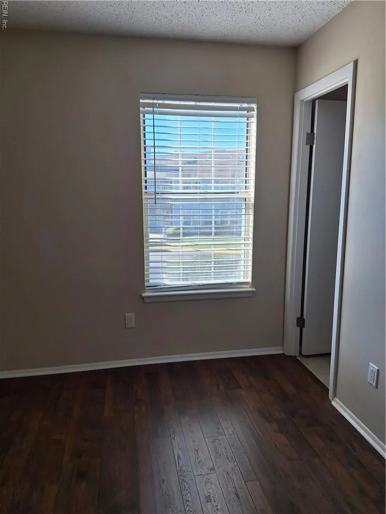 Virginia Beach, Virginia 23462, United States, 2 Bedrooms Bedrooms, ,2 BathroomsBathrooms,Residential,Active,227983