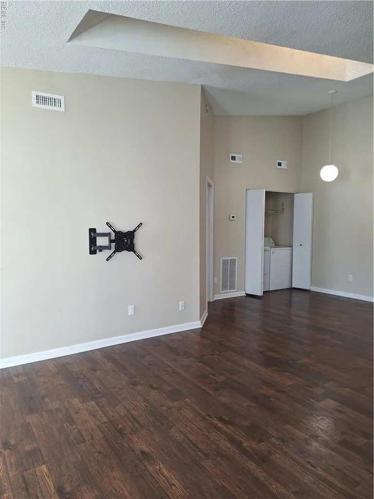 Virginia Beach, Virginia 23462, United States, 2 Bedrooms Bedrooms, ,2 BathroomsBathrooms,Residential,Active,227983