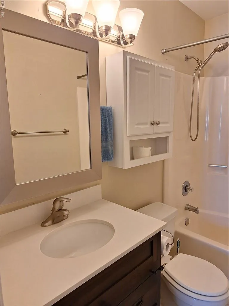 Virginia Beach, Virginia 23462, United States, 2 Bedrooms Bedrooms, ,2 BathroomsBathrooms,Residential,Active,227983
