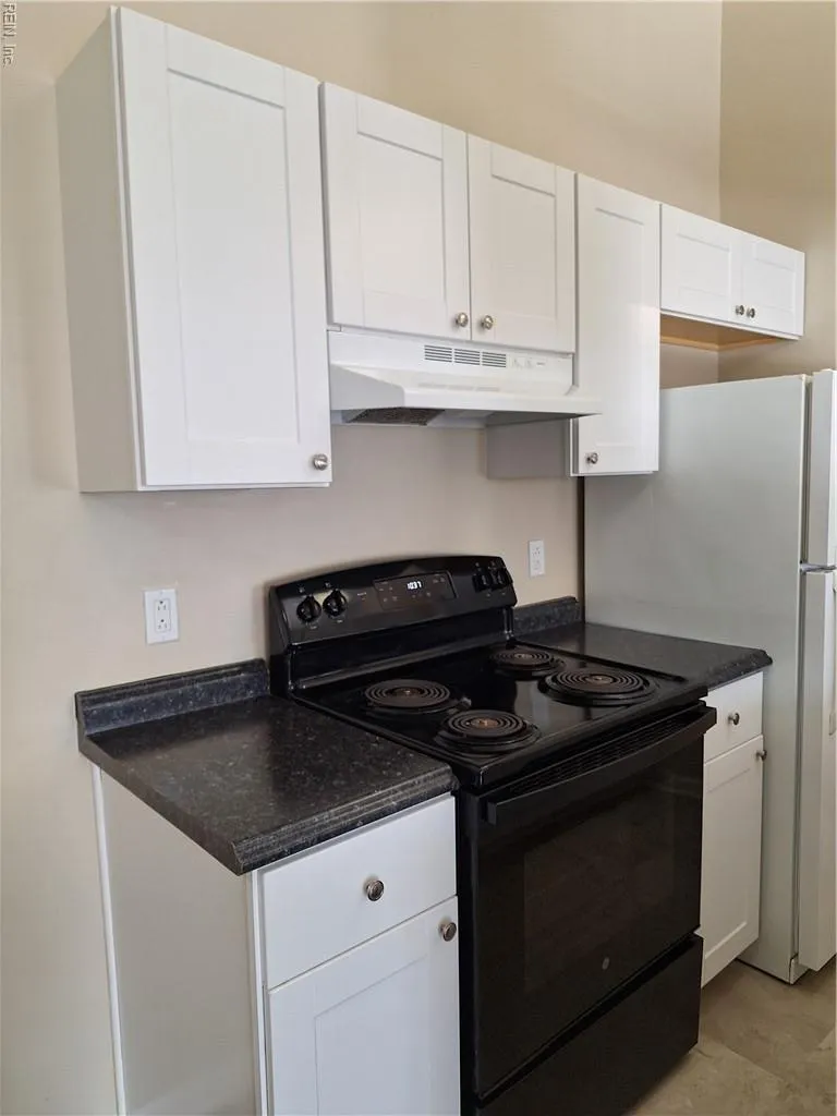 Virginia Beach, Virginia 23462, United States, 2 Bedrooms Bedrooms, ,2 BathroomsBathrooms,Residential,Active,227983