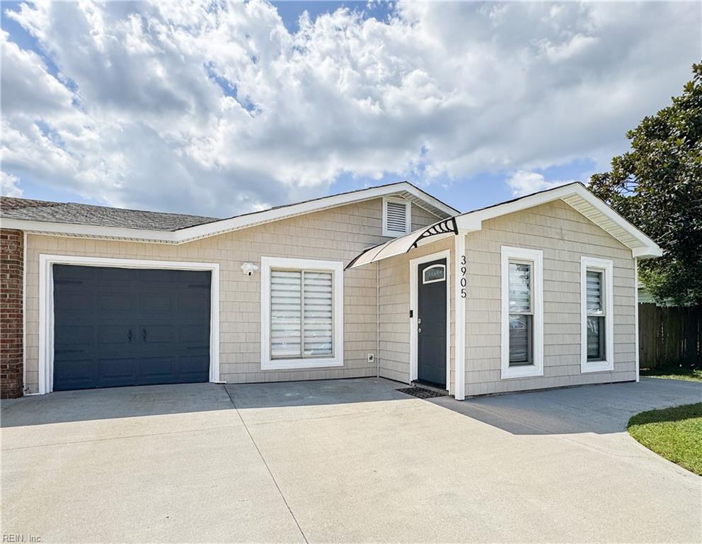 Photo of 3905 Sunstream Parkway, Virginia Beach, VA 23456 (MLS # 10651232)