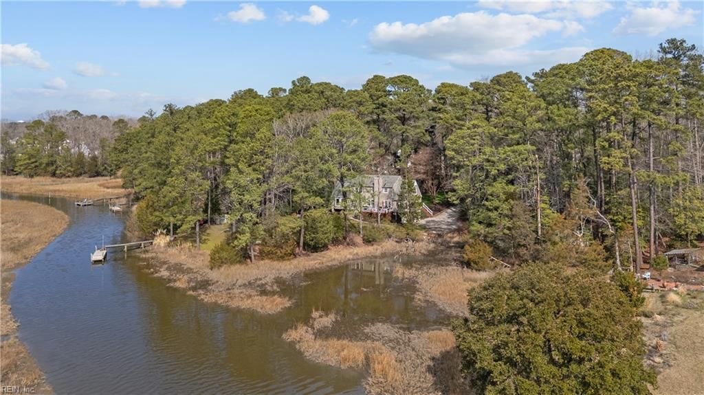 Photo of 102 Kay Court, Carrollton, VA 23314 (MLS # 10624066)