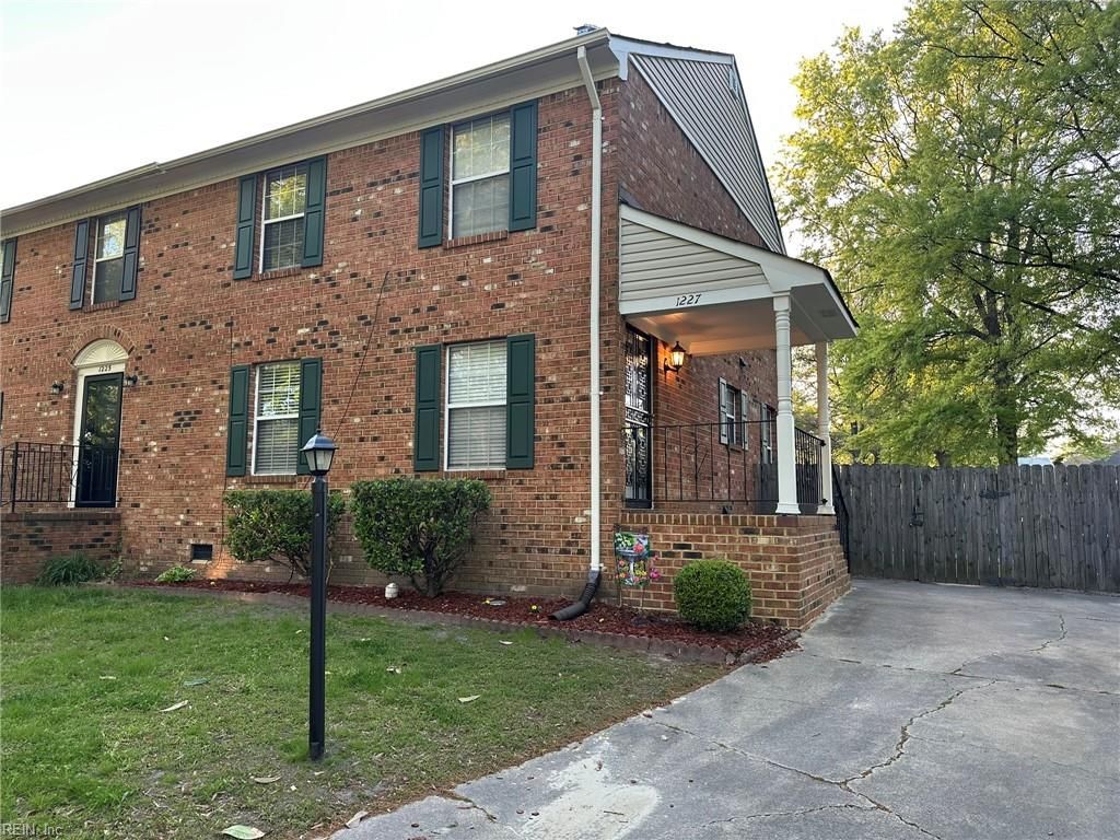 Photo of 1227 Wide Street, Norfolk, VA 23504 (MLS # 10629654)