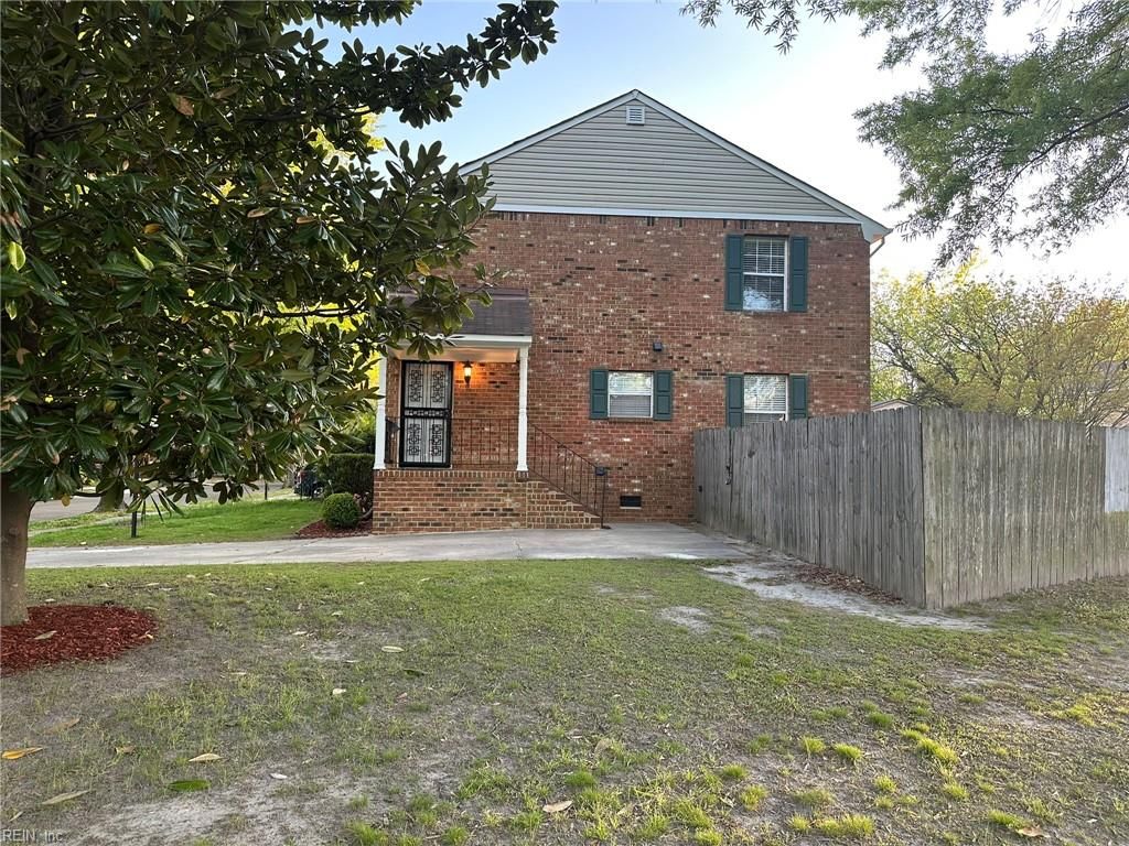 Photo of 1227 Wide Street, Norfolk, VA 23504 (MLS # 10629654)