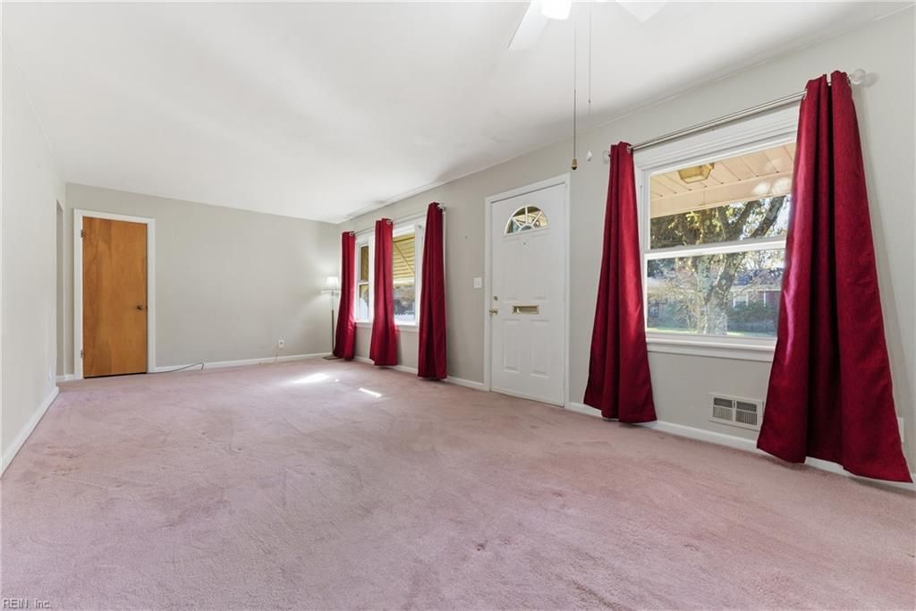 Photo of 3552 Tennessee Avenue, Norfolk, VA 23502 (MLS # 10611965)