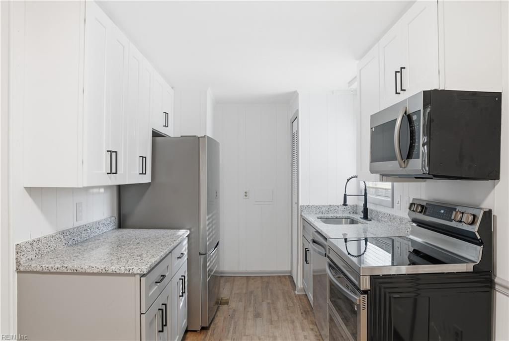 Photo of 1011 Blythewood Lane, Suffolk, VA 23434 (MLS # 10619731)