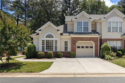 Single Family Residence in Virginia Beach VA 4573 Carriage Drive.jpg