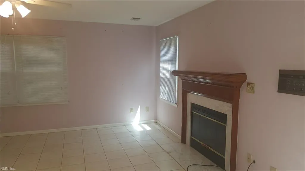 Chesapeake, Virginia 23320, United States, 2 Bedrooms Bedrooms, ,2 BathroomsBathrooms,Residential,Active,12048