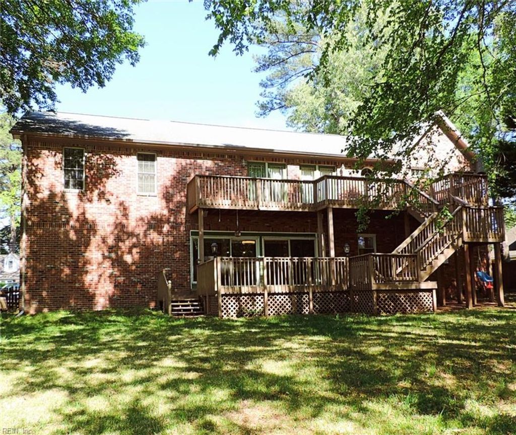 Photo of 8504 Culfor Crescent, Norfolk, VA 23503 (MLS # 10631661)