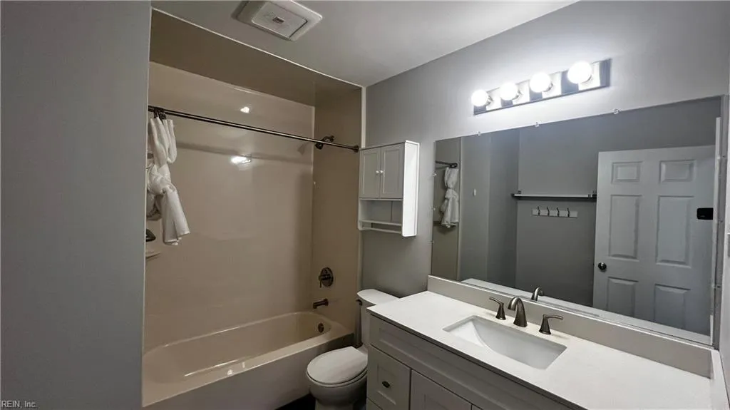 Suffolk, Virginia 23435, United States, 3 Bedrooms Bedrooms, ,2 BathroomsBathrooms,Residential,Active,251395