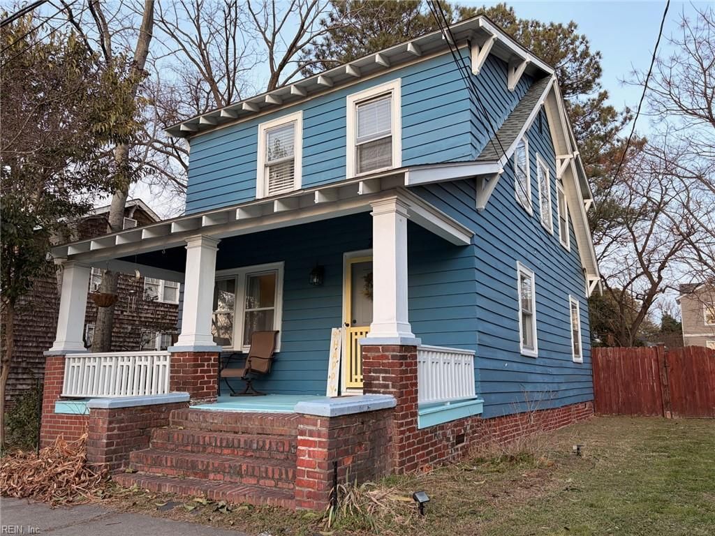 Photo of 21 Linden Avenue, Portsmouth, VA 23704 (MLS # 10618354)