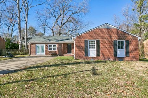 Photo of 153 Beechmont Drive, Newport News, VA 23608 (MLS # 10616976)