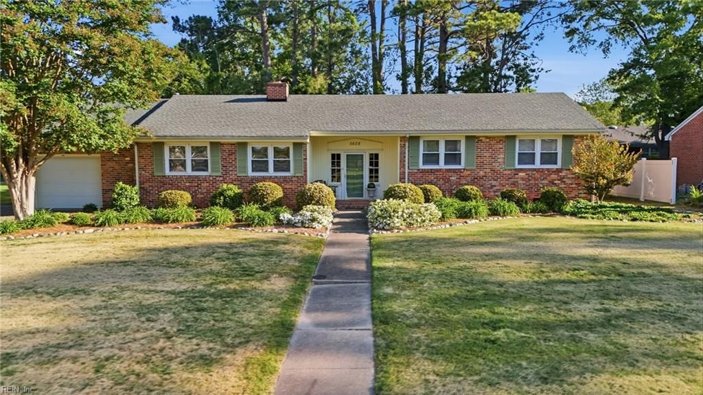 Photo of 5608 Greenefield Drive N, Portsmouth, VA 23703 (MLS # 10630704)