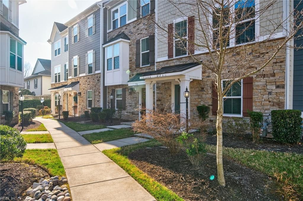 Photo of 516 Clara Lane, Virginia Beach, VA 23451 (MLS # 10624219)