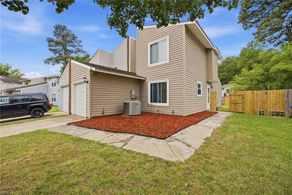 Photo of 621 Folkstone Way, Virginia Beach, VA 23462 (MLS # 10631730)