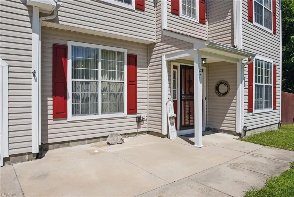 Suffolk, Virginia 23434, United States, 4 Bedrooms Bedrooms, ,3 BathroomsBathrooms,Residential,Active,145259