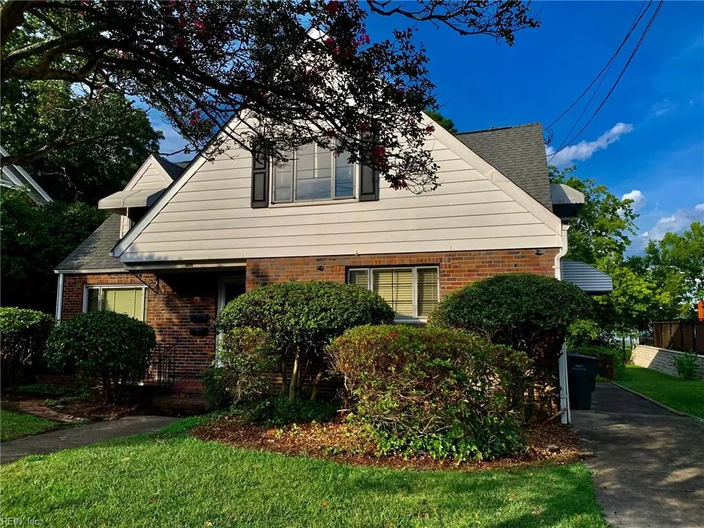 Norfolk, Virginia 23504, United States, 3 Bedrooms Bedrooms, ,1 BathroomBathrooms,Residential,Active,216011