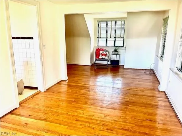 Norfolk, Virginia 23504, United States, 3 Bedrooms Bedrooms, ,1 BathroomBathrooms,Residential,Active,216011