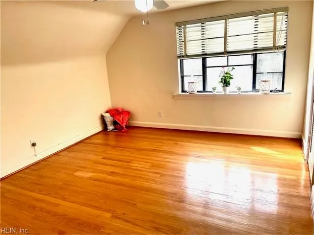 Norfolk, Virginia 23504, United States, 3 Bedrooms Bedrooms, ,1 BathroomBathrooms,Residential,Active,216011