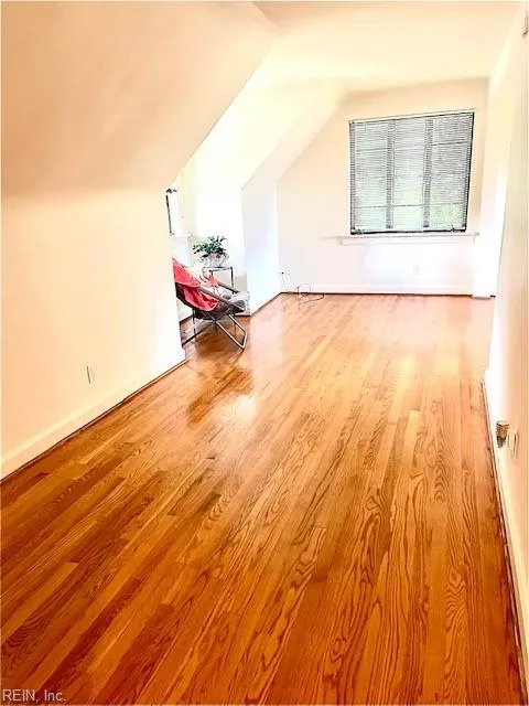 Norfolk, Virginia 23504, United States, 3 Bedrooms Bedrooms, ,1 BathroomBathrooms,Residential,Active,216011