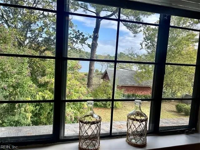 Norfolk, Virginia 23504, United States, 3 Bedrooms Bedrooms, ,1 BathroomBathrooms,Residential,Active,216011