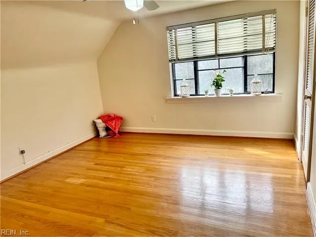 Norfolk, Virginia 23504, United States, 3 Bedrooms Bedrooms, ,1 BathroomBathrooms,Residential,Active,216011