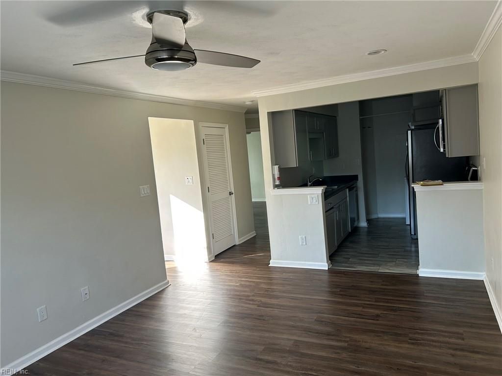 Photo of 1016 Pebblewood Dr Drive, Virginia Beach, VA 23464 (MLS # 10612728)