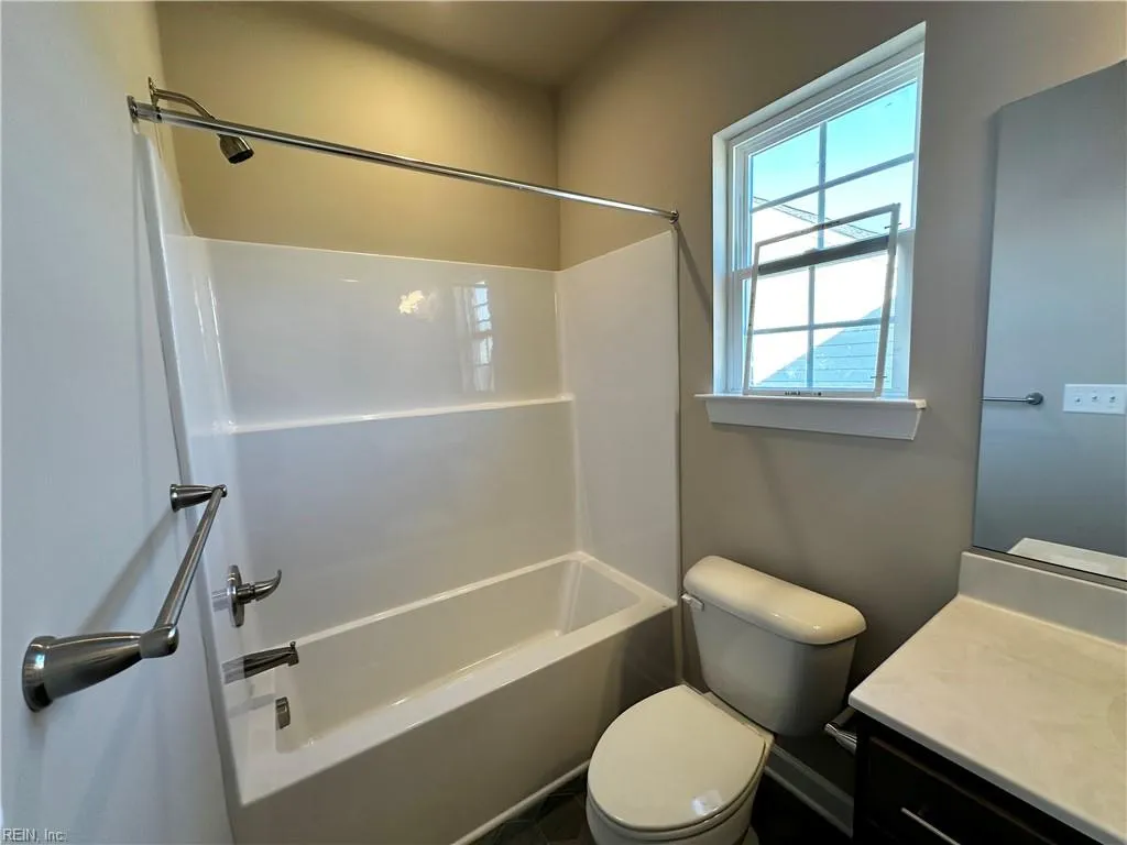 Suffolk, Virginia 23434, United States, 3 Bedrooms Bedrooms, ,3 BathroomsBathrooms,Residential,Pending,138722