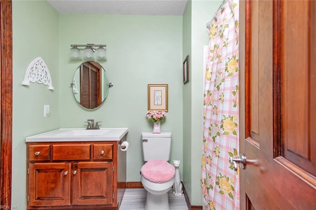 Suffolk, Virginia 23437, United States, 3 Bedrooms Bedrooms, ,3 BathroomsBathrooms,Residential,Active,188152