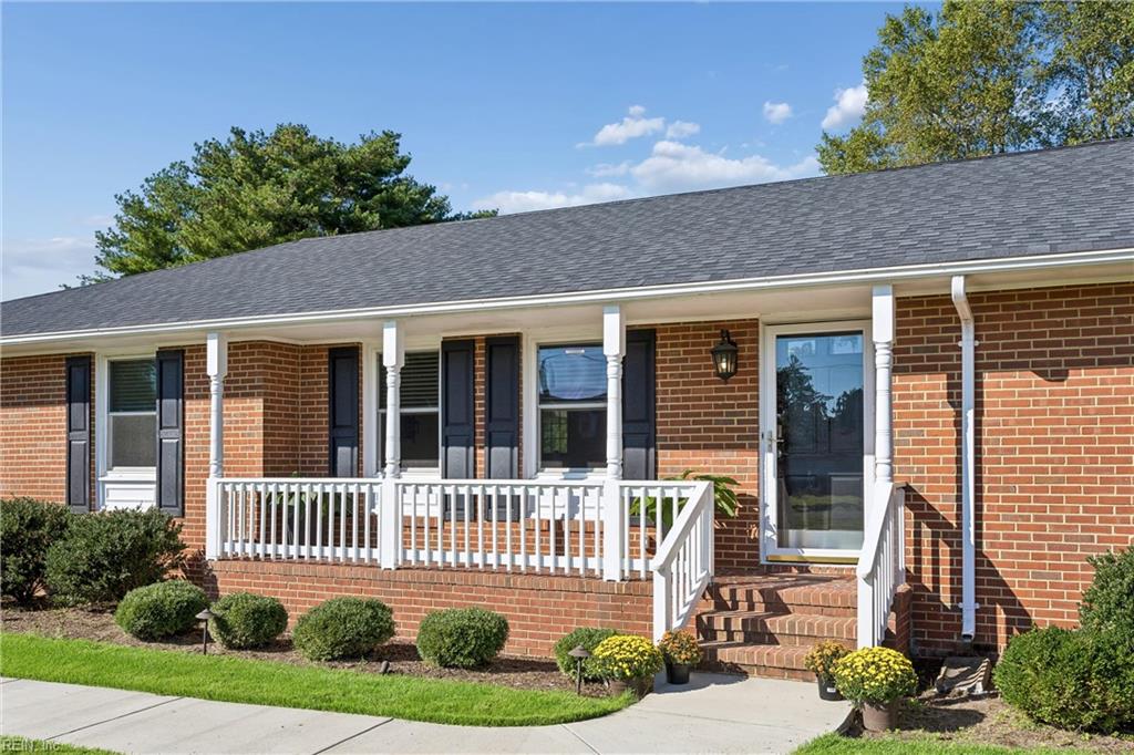 Photo of 2010 Tillage Lane, Hayes, VA 23072 (MLS # 10656115)