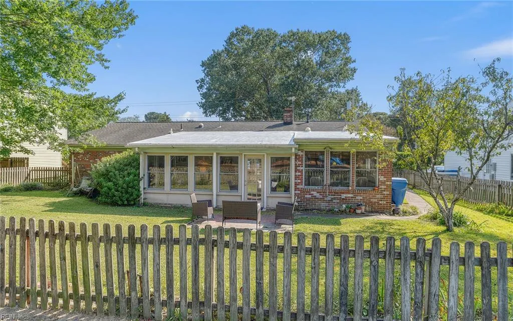 Virginia Beach, Virginia 23454, United States, 3 Bedrooms Bedrooms, ,2 BathroomsBathrooms,Residential,Active,217444