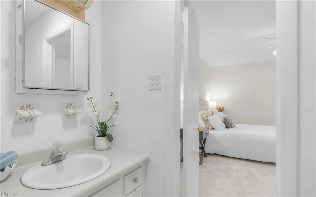 Virginia Beach, Virginia 23454, United States, 3 Bedrooms Bedrooms, ,2 BathroomsBathrooms,Residential,Active,217444