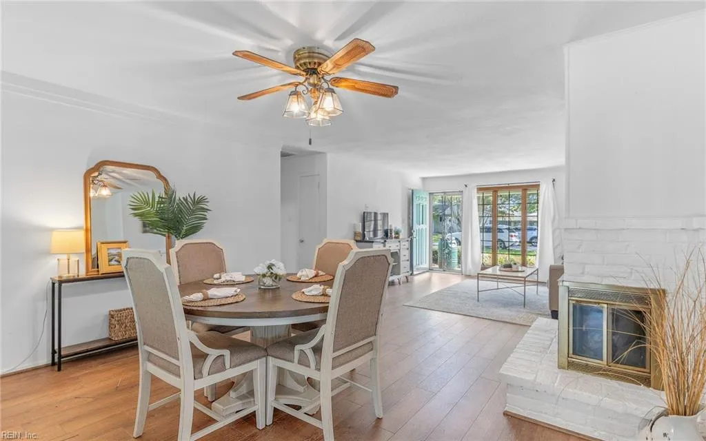 Virginia Beach, Virginia 23454, United States, 3 Bedrooms Bedrooms, ,2 BathroomsBathrooms,Residential,Active,217444