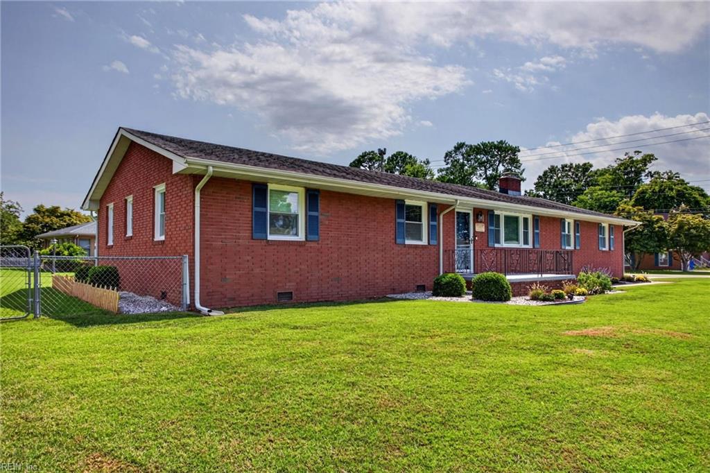 Photo of 5441 N Sunland Drive, Virginia Beach, VA 23464 (MLS # 10650284)