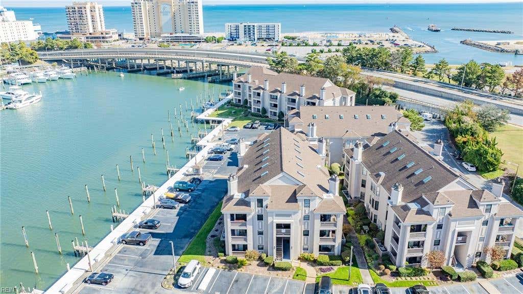 Photo of 405 Harbour Point Point #305, Virginia Beach, VA 23451 (MLS # 10649032)