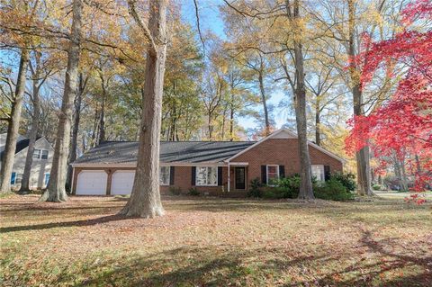 Photo of 137 Tuckahoe Trace, Yorktown, VA 23693 (MLS # 10611567)