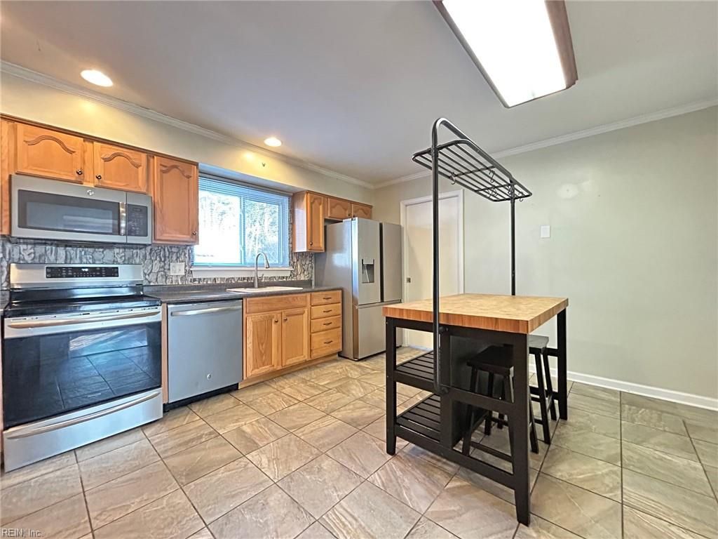 Photo of 604 Cambria Court, Virginia Beach, VA 23455 (MLS # 10636495)