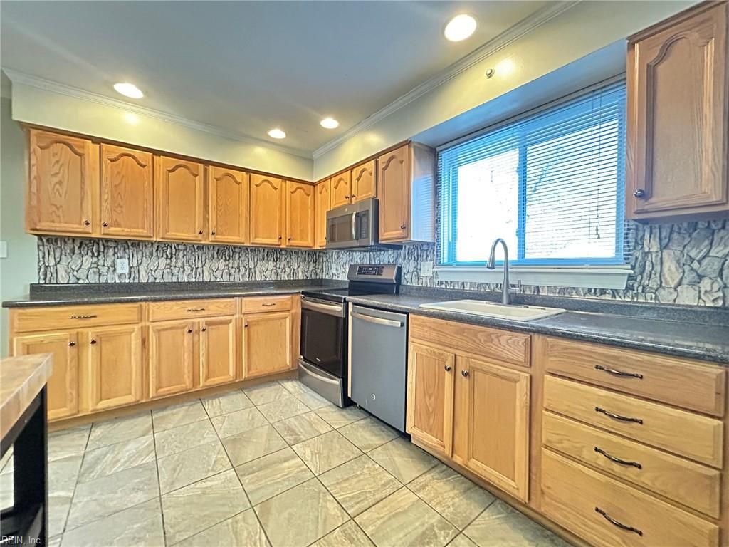Photo of 604 Cambria Court, Virginia Beach, VA 23455 (MLS # 10636495)