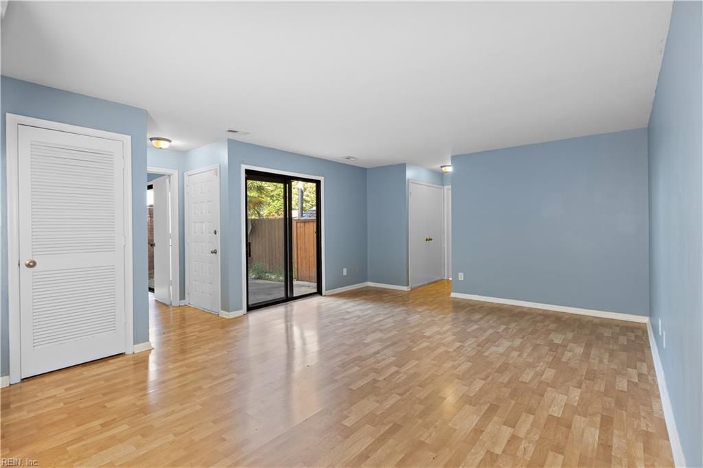 Photo of 1113 Lands End Way #25D1, Virginia Beach, VA 23451 (MLS # 10630718)