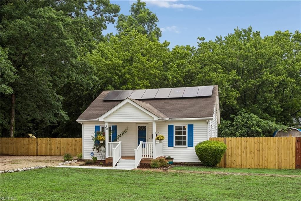 Photo of 39 Ripley Street, Newport News, VA 23603 (MLS # 10636296)